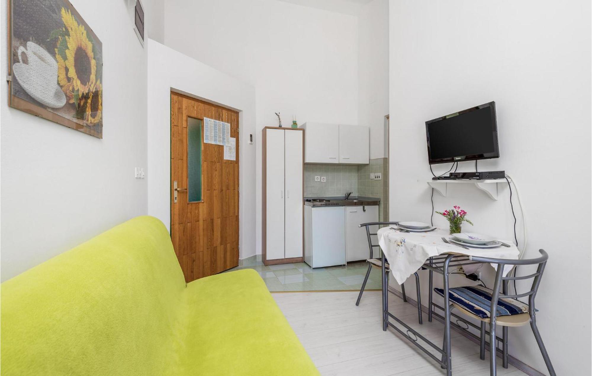 Beautiful Apartment In Potocnica With Wifi Borovići Buitenkant foto