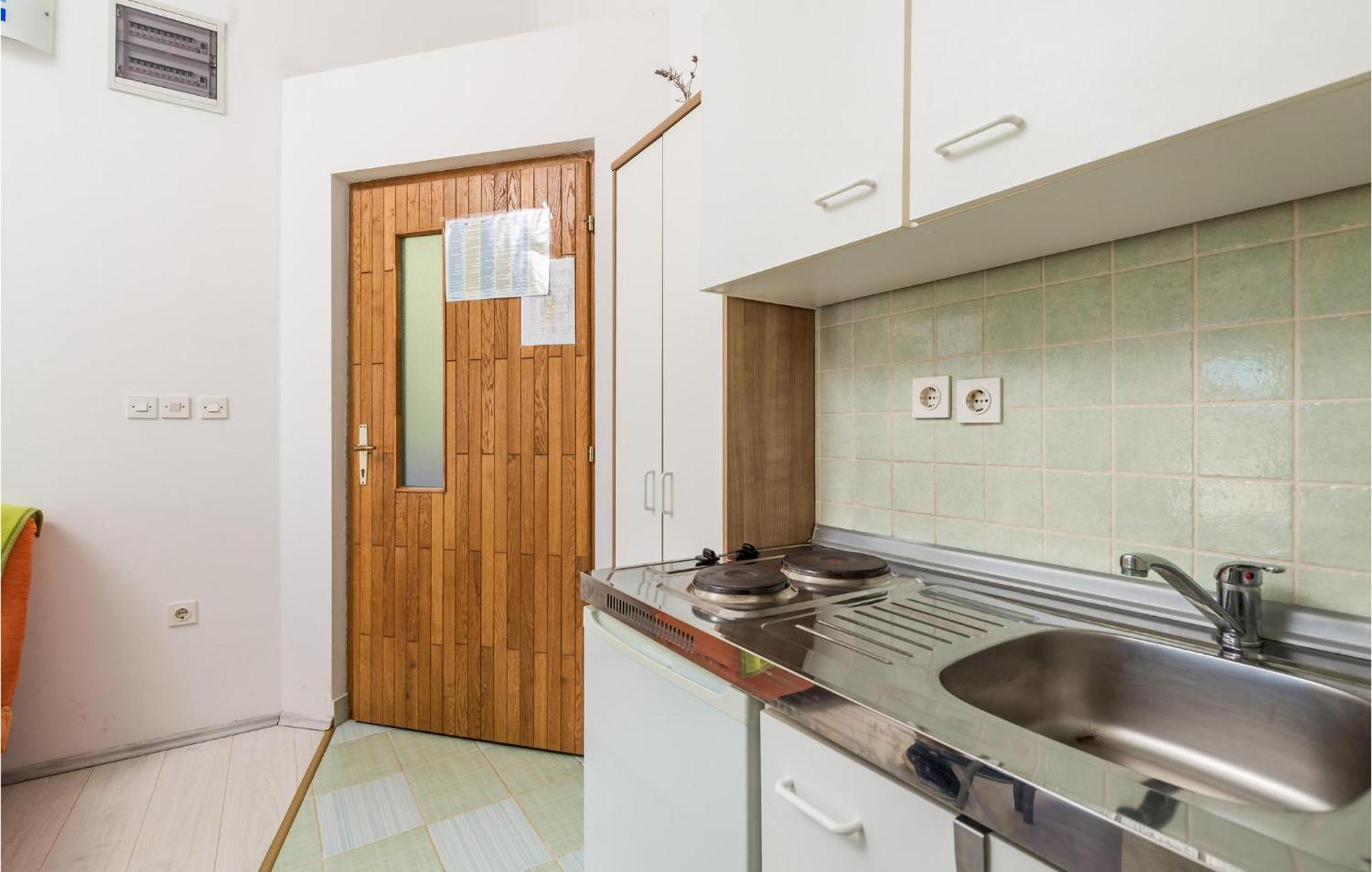 Beautiful Apartment In Potocnica With Wifi Borovići Buitenkant foto
